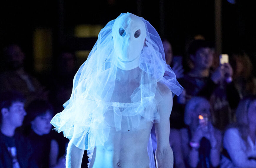 NVVR.WORLD presents Another Runway